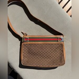 GUCCI Vintage GG Canvas Web Stripe Shoulder Bag Brown Authentic